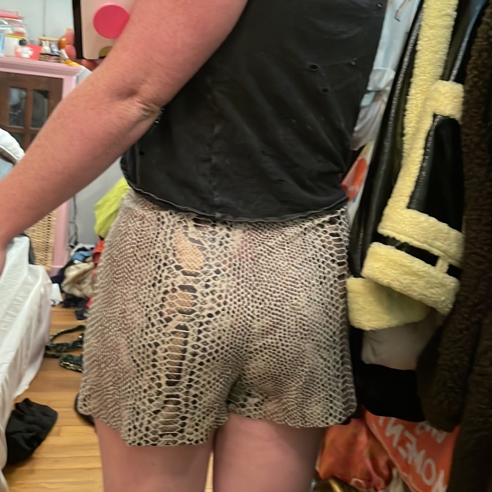 Zara Patterned Skort Button Detail - image 3